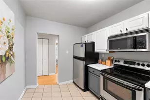 940 Bellefonte St, Pittsburgh, PA 15232 - Photo 12