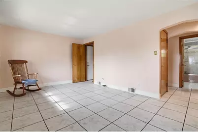 4251 Lydia St, Pittsburgh, PA 15207 - Photo 8