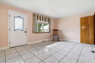 4251 Lydia St, Pittsburgh, PA 15207 - Photo 6
