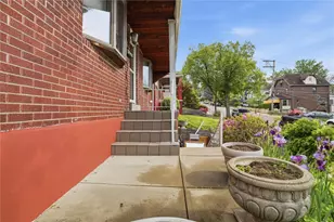 4251 Lydia St, Pittsburgh, PA 15207 - Photo 4