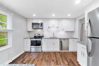 922 Cork Dr, Bethel Park, PA 15102 - Photo 12