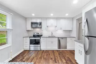 922 Cork Dr, Bethel Park, PA 15102 - Photo 12