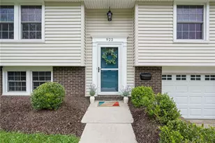 922 Cork Dr, Bethel Park, PA 15102 - Photo 4