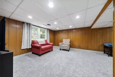 922 Cork Dr, Bethel Park, PA 15102 - Photo 30