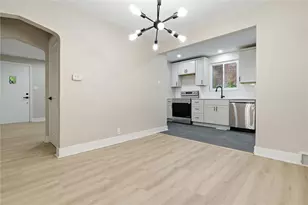 814 Fruithurst Dr, Pittsburgh, PA 15228 - Photo 10