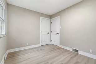 814 Fruithurst Dr, Pittsburgh, PA 15228 - Photo 22