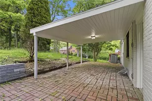 814 Fruithurst Dr, Pittsburgh, PA 15228 - Photo 42