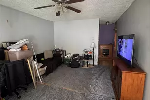 215 Maple St, Kittanning, PA 16201 - Photo 4