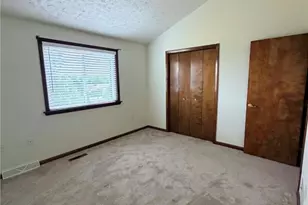 647 Sunset Cir, Cranberry Township, PA 16066 - Photo 12