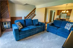 647 Sunset Cir, Cranberry Township, PA 16066 - Photo 6