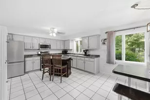 315 Lesnett Rd, Pittsburgh, PA 15241 - Photo 10