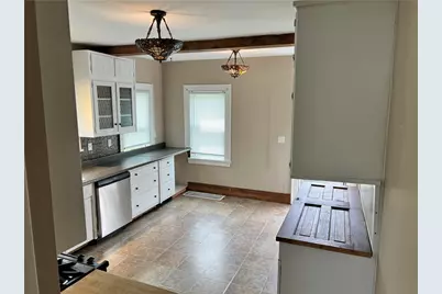 406 Service Ave, Sharon, PA 16146 - Photo 8