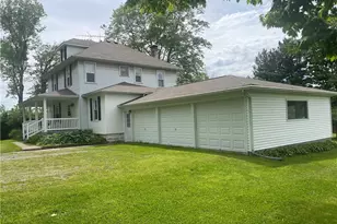 1055 E Lake Rd, Delaware Township, PA 16154 - Photo 6
