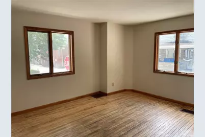 332 Quay Street, Vandergrift, PA 15629 - Photo 10