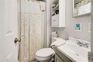 405 Peters Dr, Pittsburgh, PA 15116 - Photo 22