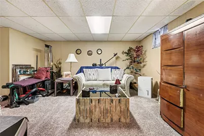 405 Peters Dr, Pittsburgh, PA 15116 - Photo 30