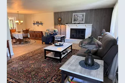 405 Peters Dr, Pittsburgh, PA 15116 - Photo 4