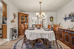 405 Peters Dr, Pittsburgh, PA 15116 - Photo 8