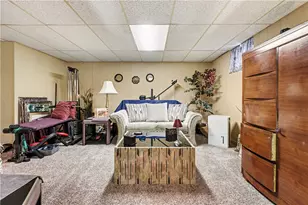 405 Peters Dr, Pittsburgh, PA 15116 - Photo 28