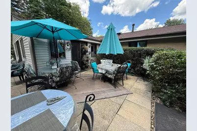 405 Peters Dr, Pittsburgh, PA 15116 - Photo 38