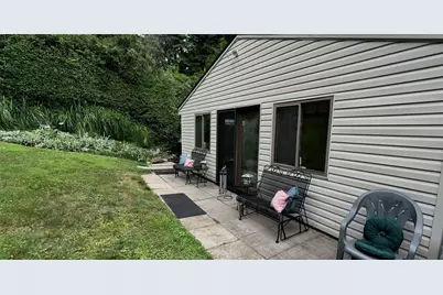 405 Peters Dr, Pittsburgh, PA 15116 - Photo 40