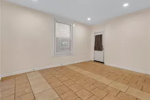340 Ophelia St, Pittsburgh, PA 15213 - Photo 10