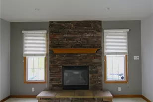 2018 Lori Ln, Hermitage, PA 16148 - Photo 18
