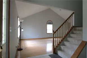 2018 Lori Ln, Hermitage, PA 16148 - Photo 10