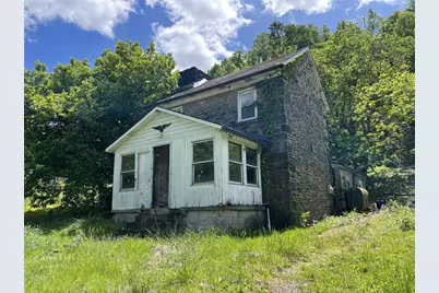 518 Coolspring Jumonville Rd, North Union Township, PA 15445 - Photo 1