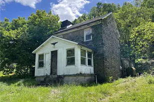 518 Coolspring Jumonville Rd, North Union Township, PA 15445 - Photo 1