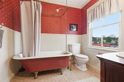 310 E Grandview Ave, Zelienople, PA 16063 - Photo 30