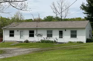 1051 E Lake Rd, Delaware Township, PA 16154 - Photo 1