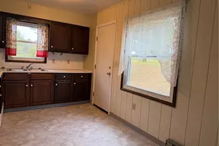 1051 E Lake Rd, Delaware Township, PA 16154 - Photo 6