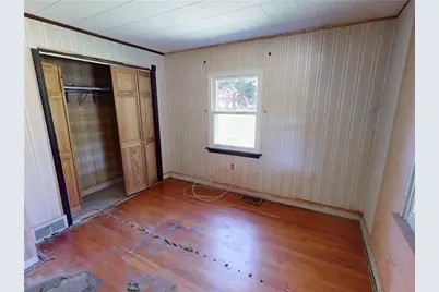 140 Evergreen Dr, Center Township, PA 15001 - Photo 10