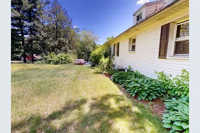 140 Evergreen Dr, Center Township, PA 15001 - Photo 16