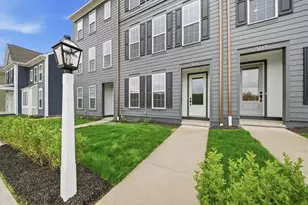 505 Freeman St, Cranberry Township, PA 16066 - Photo 2