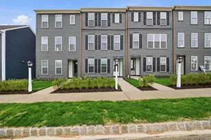 505 Freeman St, Cranberry Township, PA 16066 - Photo 1