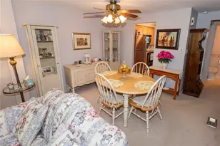 131 Lebeouf Dr, Pittsburgh, PA 15068 - Photo 6