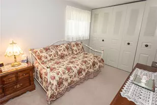 131 Lebeouf Dr, Pittsburgh, PA 15068 - Photo 24