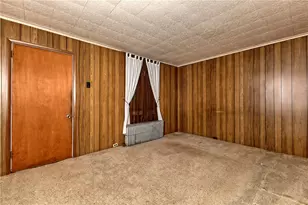 229 S 5th St, Youngwood, PA 15697 - Photo 8