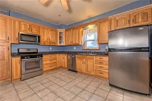229 S 5th St, Youngwood, PA 15697 - Photo 4