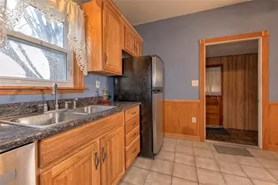 229 S 5th St, Youngwood, PA 15697 - Photo 6