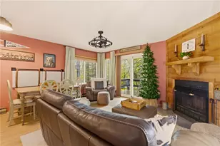 1142 Tanyard Ln, Hidden Valley, PA 15502 - Photo 8