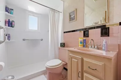 417 Blossom Dr, Pittsburgh, PA 15236 - Photo 16