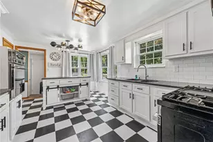 1247 Old Leechburg Rd, Pittsburgh, PA 15239 - Photo 10