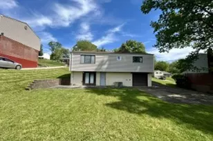 5764 Wilson Dr, Bethel Park, PA 15102 - Photo 18