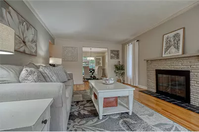 2516 Creekedge Dr, Pittsburgh, PA 15235 - Photo 2