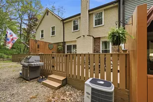 907 Cottingham Dr, Pittsburgh, PA 15101 - Photo 46