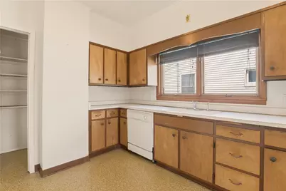 1221 Vine St, Connellsville, PA 15425 - Photo 12