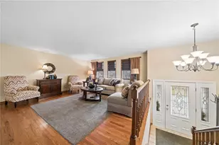113 Skyview Dr, Penn Twp, PA 15644 - Photo 4
